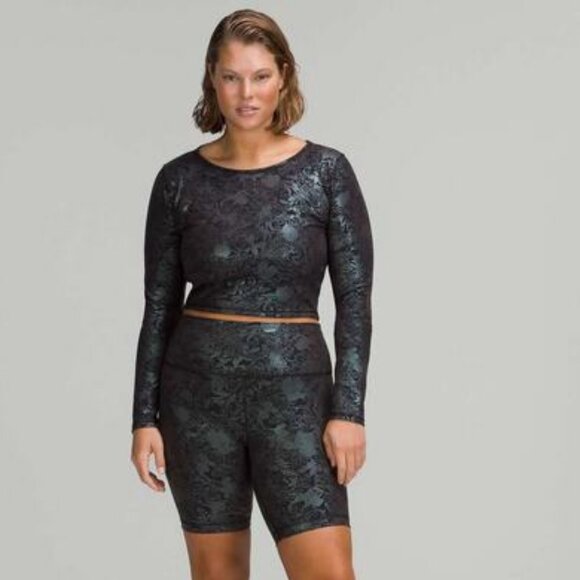 Lululemon Wunder Train Cropped Long Sleeve Shirt Foil In Logo Flourish Black - Picture 2 of 5